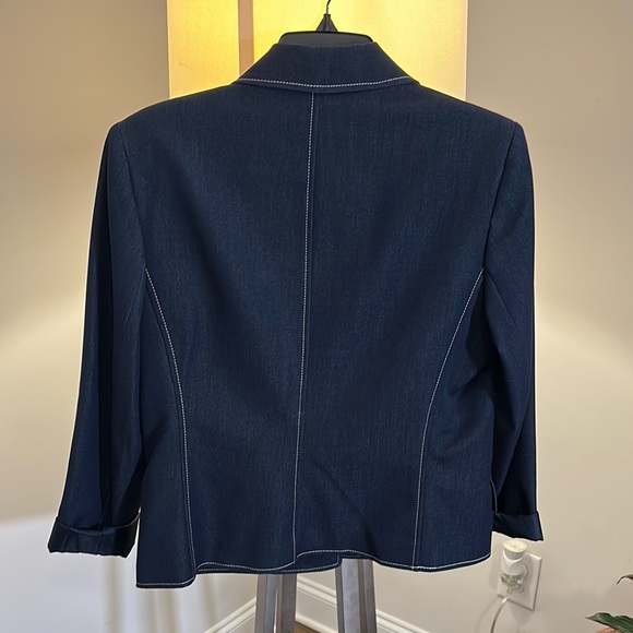 Kasper Women's Navy Blazer - Picture 9 of 16